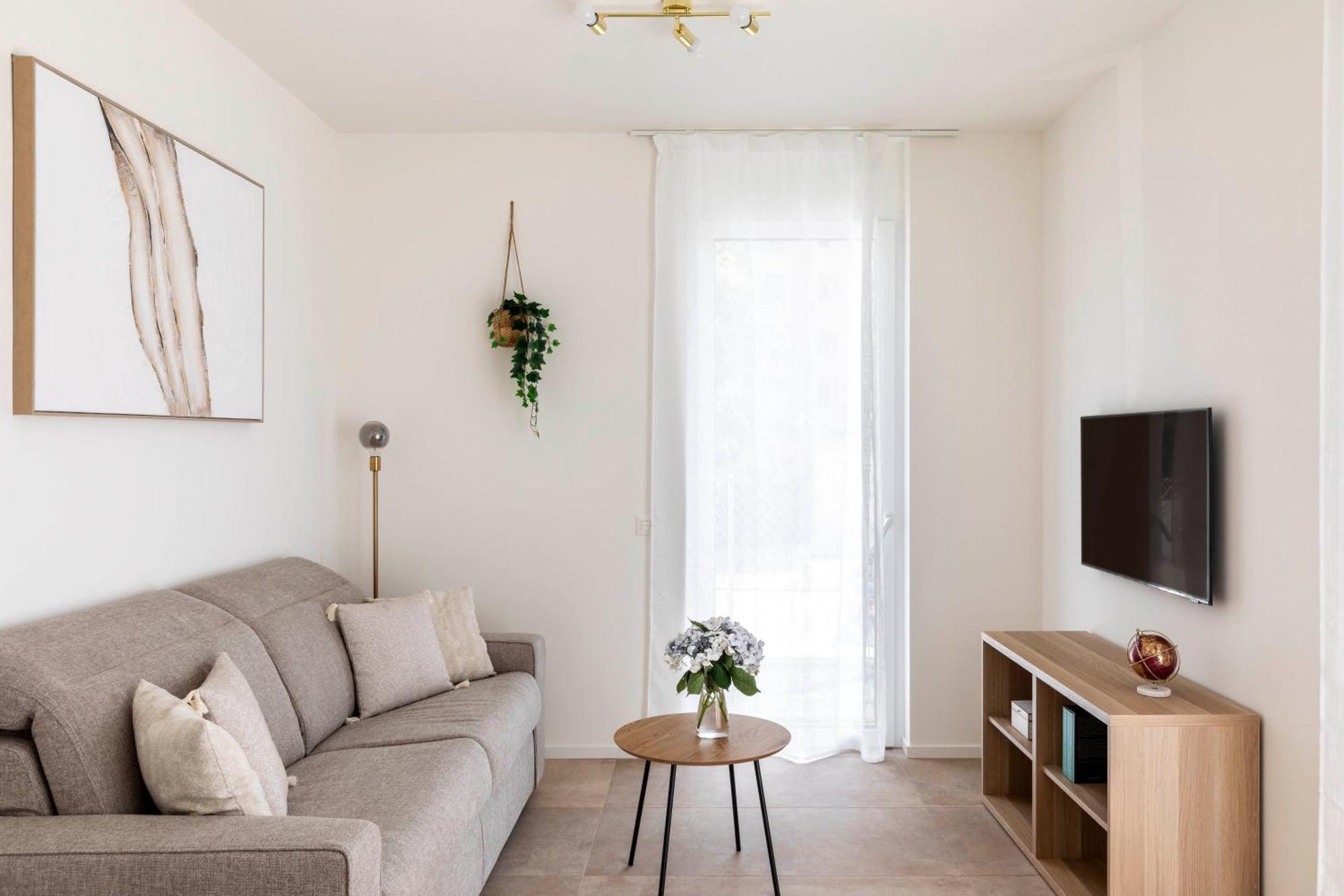 Regalia Suites - Free Parking Лугано Экстерьер фото