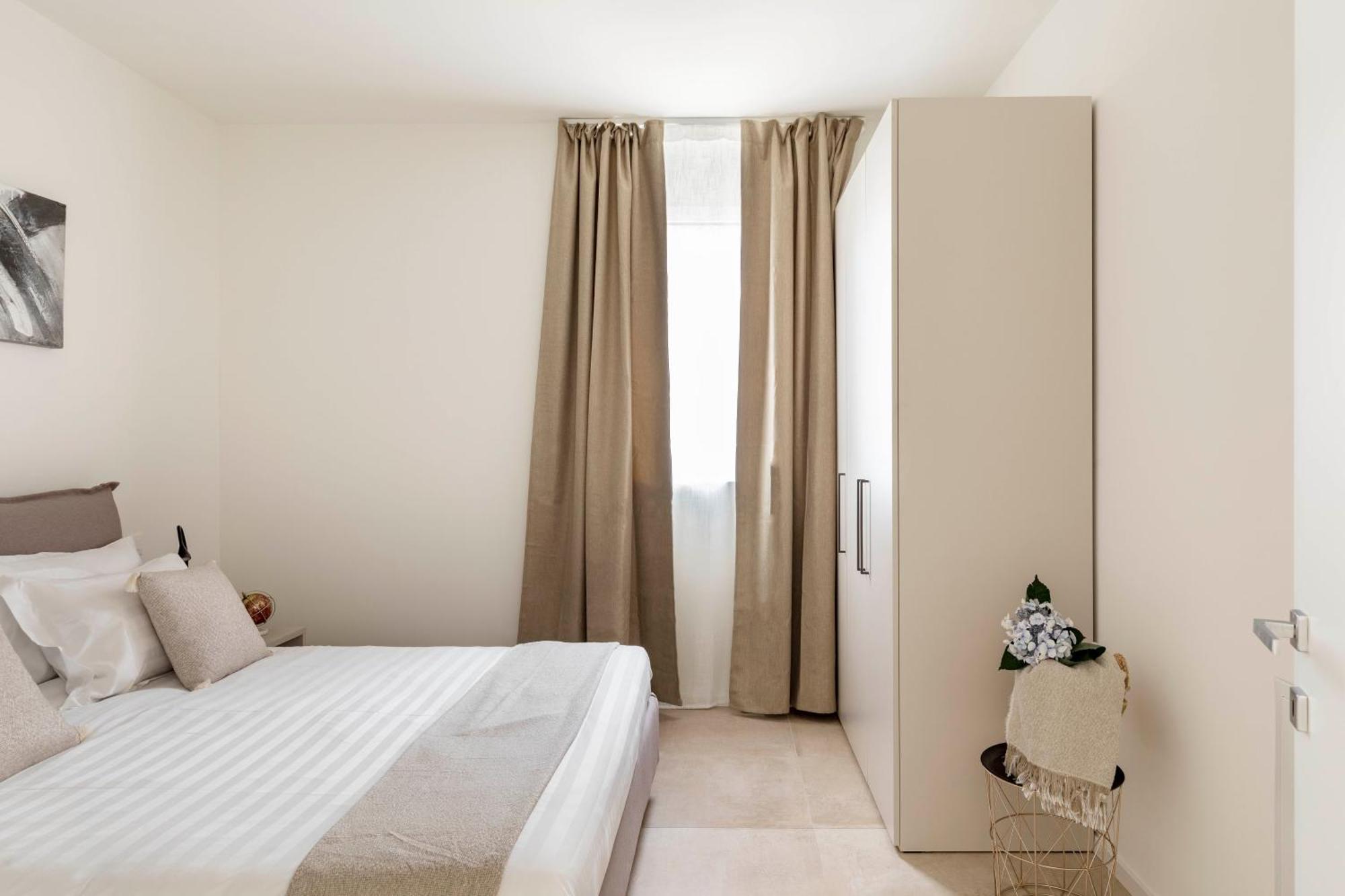 Regalia Suites - Free Parking Лугано Экстерьер фото
