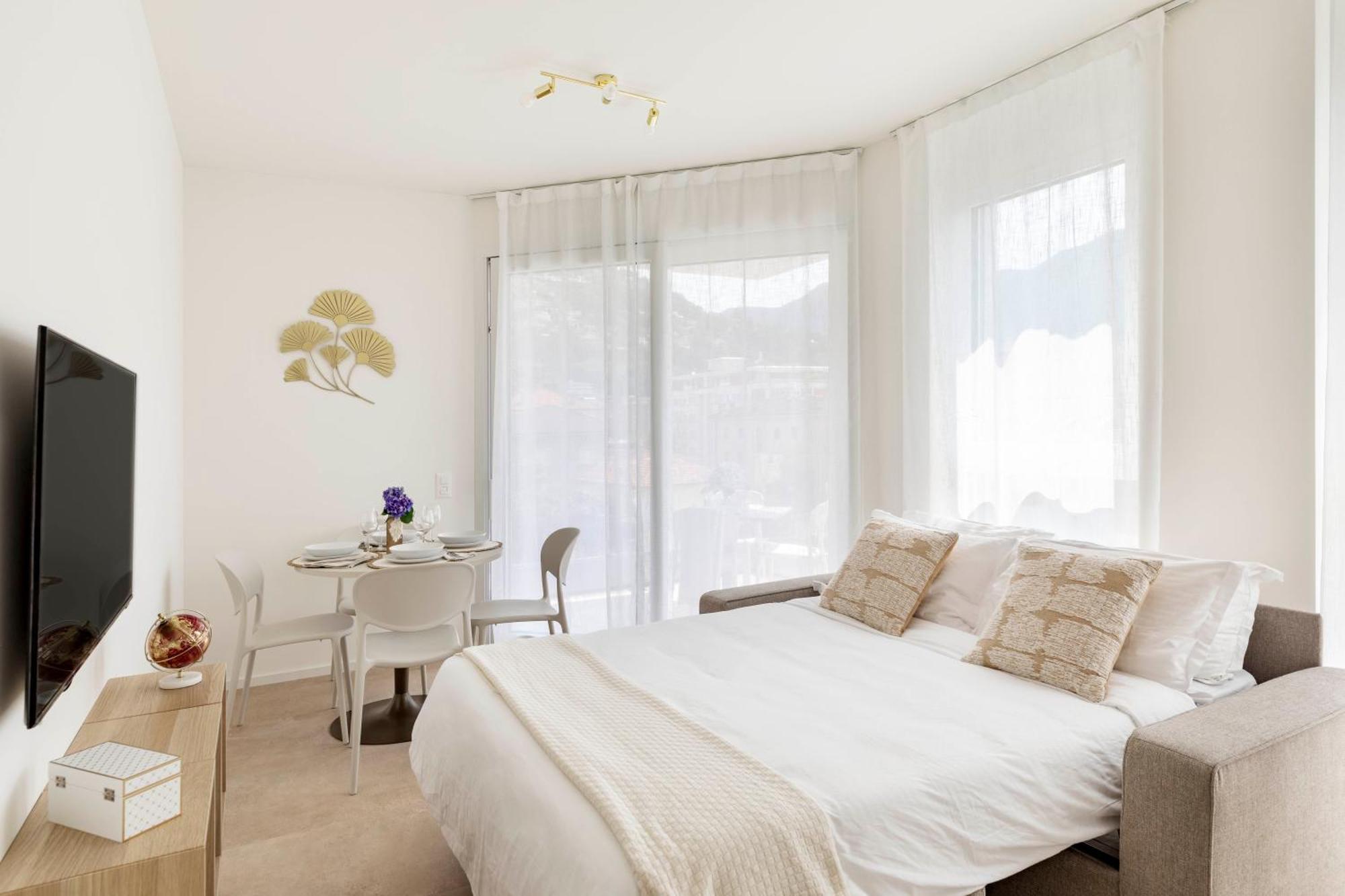 Regalia Suites - Free Parking Лугано Экстерьер фото